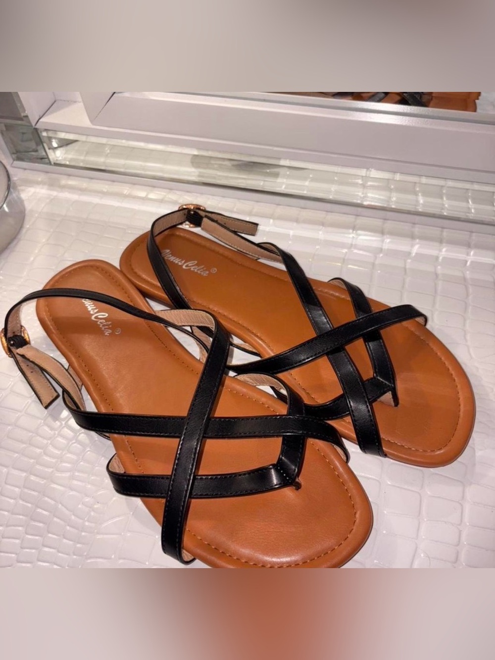Black Strappy Flat Sandals - Classic Women's Summer Slide